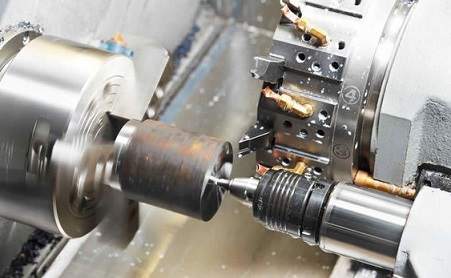 What are the clamping methods of the workpiece in the chuck of the CNC lathe in the turning process? | Deshengrui Machinery